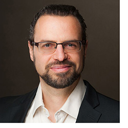 Dr. Arnaud Delorme